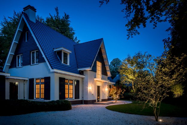 Blogs van lichtkunstenaar Lars Mallant over tuin- en buitenverlichting. Lees hier de verhalen en tips van de specialist op dit gebied.