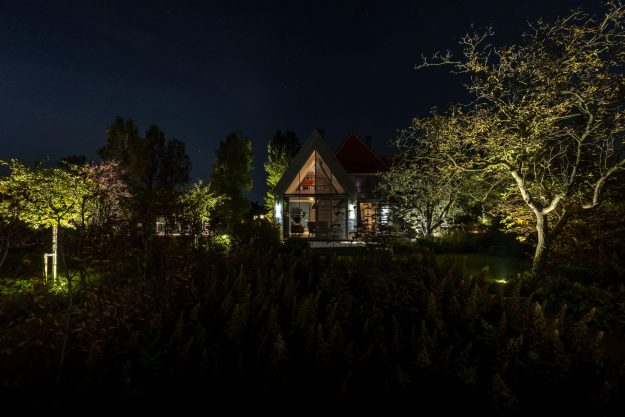 projecten buitenverlichting tuinlichtplan tuinverlichtingsplan buitenverlichting tuinarchitectuur rainforestlighting tuinverlichting regenwoud