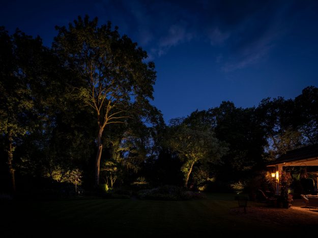 projecten buitenverlichting tuinlichtplan tuinverlichtingsplan buitenverlichting tuinarchitectuur rainforestlighting tuinverlichting regenwoud